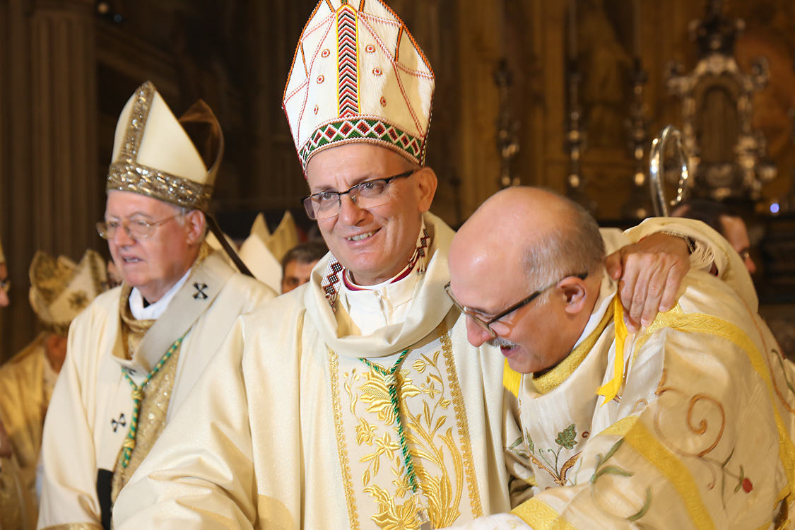 Monsignor Marco Prastaro Vescovo di Asti_471.jpg